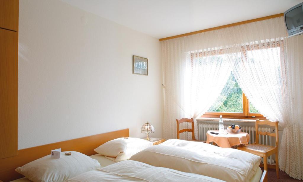 Pension Auf Der Olk Mit Roepertsmuehle Veldenz Room photo