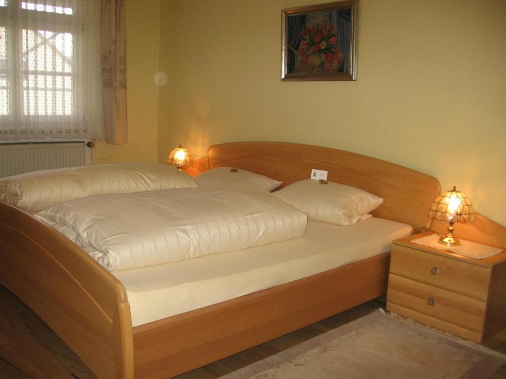 Pension Auf Der Olk Mit Roepertsmuehle Veldenz Room photo